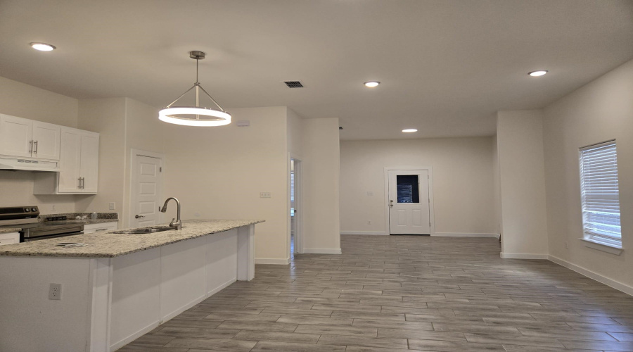 1610 Coba Dr., Laredo, Texas 78046, 3 Bedrooms Bedrooms, 6 Rooms Rooms,2 BathroomsBathrooms,Residential,For Sale,1610 Coba Dr.,20260082