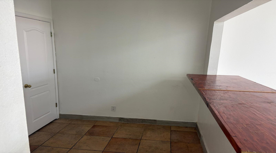3911 Jaime Zapata Memorial Hwy, LAREDO, Texas 78043, 11 Rooms Rooms,1 BathroomBathrooms,Commercial retail/office,For Rent,3911 Jaime Zapata Memorial Hwy,20260084