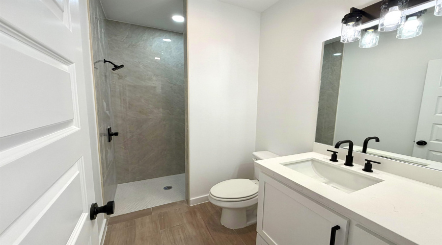 5606 Bramble Ln., Laredo, Texas 78046, 3 Bedrooms Bedrooms, 5 Rooms Rooms,2 BathroomsBathrooms,Residential,For Sale,5606 Bramble Ln.,20260083