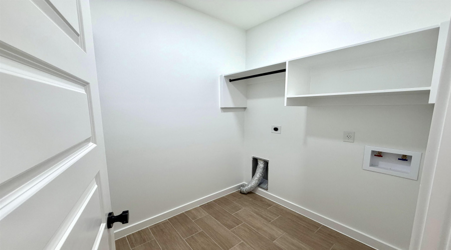 5606 Bramble Ln., Laredo, Texas 78046, 3 Bedrooms Bedrooms, 5 Rooms Rooms,2 BathroomsBathrooms,Residential,For Sale,5606 Bramble Ln.,20260083