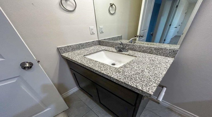 3510 Joaquin Ponce, laredo, Texas 78046, 3 Bedrooms Bedrooms, 8 Rooms Rooms,2 BathroomsBathrooms,Residential,For Sale,3510 Joaquin Ponce,20260086