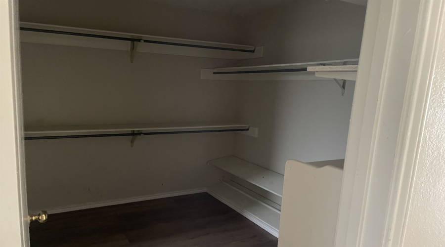 100 E Village Blvd, Laredo, Texas 78041, 2 Bedrooms Bedrooms, 3 Rooms Rooms,2 BathroomsBathrooms,Residential,For Rent,100 E Village Blvd,20260089