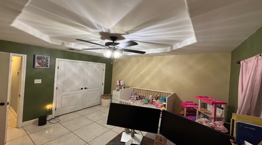 1707 Tron Lane, Eagle Pass, Texas 78852-4589, 3 Bedrooms Bedrooms, 5 Rooms Rooms,2 BathroomsBathrooms,Residential,For Sale,1707 Tron Lane,20260090