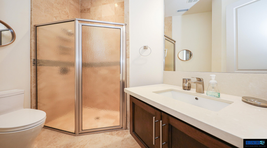 3002 Swift Dr, LAREDO, Texas 78041, 4 Bedrooms Bedrooms, 11 Rooms Rooms,5 BathroomsBathrooms,Residential,For Sale,3002 Swift Dr,20260103