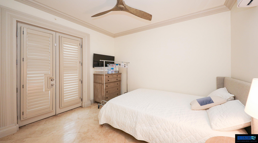 3002 Swift Dr, LAREDO, Texas 78041, 4 Bedrooms Bedrooms, 11 Rooms Rooms,5 BathroomsBathrooms,Residential,For Sale,3002 Swift Dr,20260103