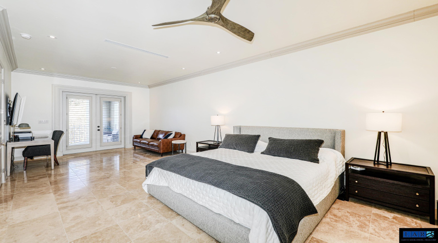 3002 Swift Dr, LAREDO, Texas 78041, 4 Bedrooms Bedrooms, 11 Rooms Rooms,5 BathroomsBathrooms,Residential,For Sale,3002 Swift Dr,20260103