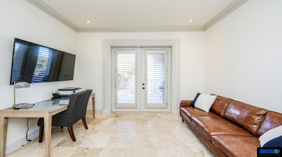 3002 Swift Dr, LAREDO, Texas 78041, 4 Bedrooms Bedrooms, 11 Rooms Rooms,5 BathroomsBathrooms,Residential,For Sale,3002 Swift Dr,20260103