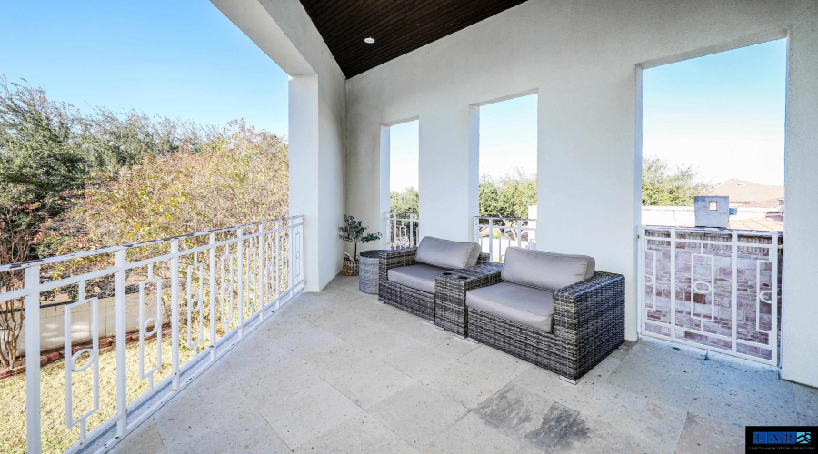 3002 Swift Dr, LAREDO, Texas 78041, 4 Bedrooms Bedrooms, 11 Rooms Rooms,5 BathroomsBathrooms,Residential,For Sale,3002 Swift Dr,20260103