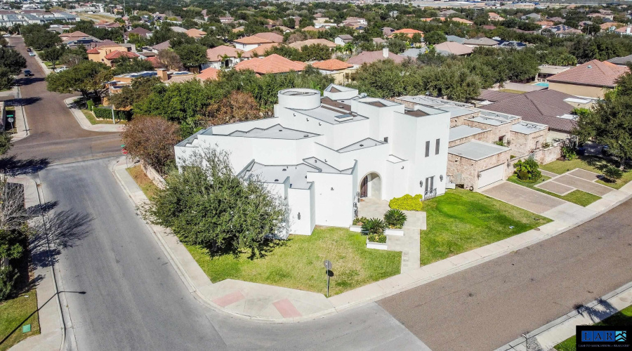 3002 Swift Dr, LAREDO, Texas 78041, 4 Bedrooms Bedrooms, 11 Rooms Rooms,5 BathroomsBathrooms,Residential,For Sale,3002 Swift Dr,20260103