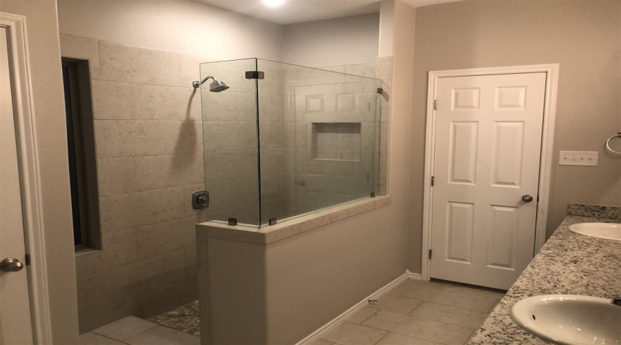 1608 Sambar Lp, LAREDO, Texas 78045, 4 Bedrooms Bedrooms, 7 Rooms Rooms,2 BathroomsBathrooms,Residential,For Rent,1608 Sambar Lp,20260104