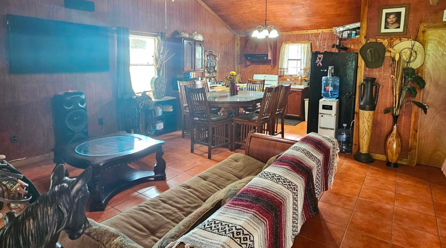 521 RR 6250-A, Laredo, Texas 78045, 2 Bedrooms Bedrooms, 3 Rooms Rooms,2 BathroomsBathrooms,Residential,For Sale,521 RR 6250-A,20260109