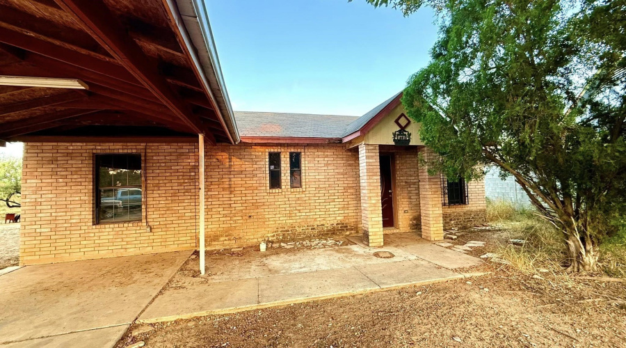 1001 N Lost Creek Lp, Laredo, Texas 78046, 3 Bedrooms Bedrooms, 7 Rooms Rooms,1 BathroomBathrooms,Residential,For Sale,1001 N Lost Creek Lp,20260112