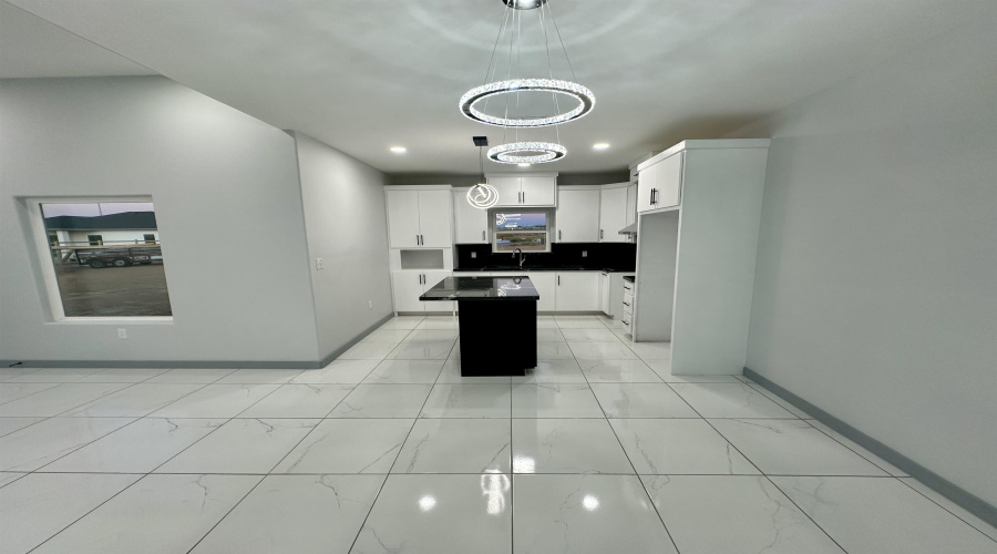 5014 Luna Grande Lp., Laredo, Texas 78046, 3 Bedrooms Bedrooms, 6 Rooms Rooms,2 BathroomsBathrooms,Residential,For Sale,5014 Luna Grande Lp.,20260113