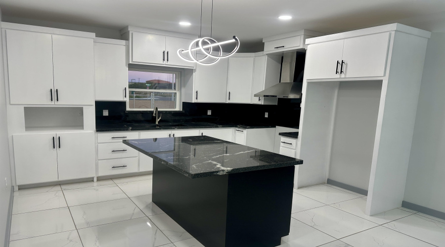 5014 Luna Grande Lp., Laredo, Texas 78046, 3 Bedrooms Bedrooms, 6 Rooms Rooms,2 BathroomsBathrooms,Residential,For Sale,5014 Luna Grande Lp.,20260113