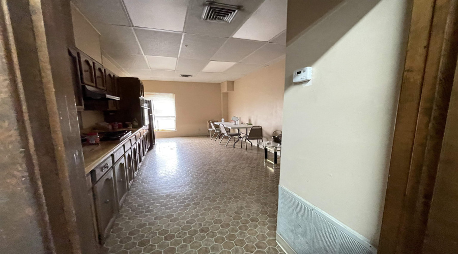 202 Salinas Ave, Laredo, Texas 78040-9999, 1 Room Rooms,4 BathroomsBathrooms,Commercial retail/office,For Sale,202 Salinas Ave,20260117