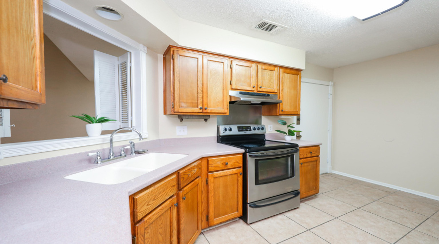 206 Northpoint Dr, Laredo, Texas 78041, 3 Bedrooms Bedrooms, 6 Rooms Rooms,2 BathroomsBathrooms,Residential,For Rent,206 Northpoint Dr,20260114