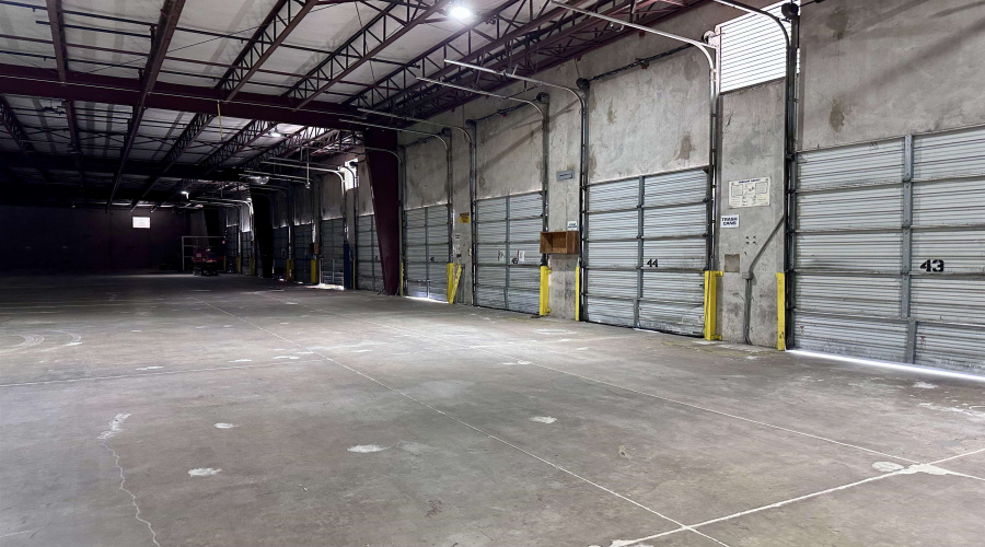 12018 Auburn Rd, Laredo, Texas 78045, 1 Bedroom Bedrooms, 51 Rooms Rooms,2 BathroomsBathrooms,Commercial/industrial,For Rent,12018 Auburn Rd,20260122