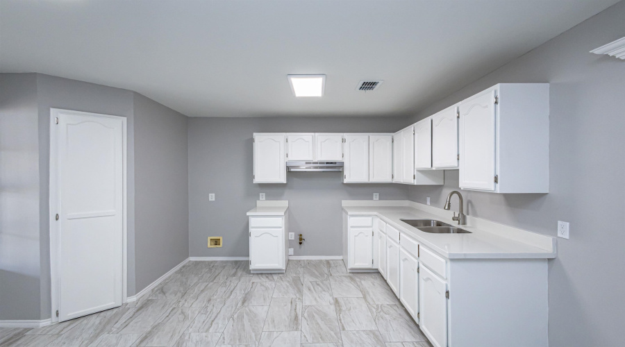 4312 Patriot Dr, Laredo, Texas 78046, 3 Bedrooms Bedrooms, 5 Rooms Rooms,2 BathroomsBathrooms,Residential,For Sale,4312 Patriot Dr,20260124