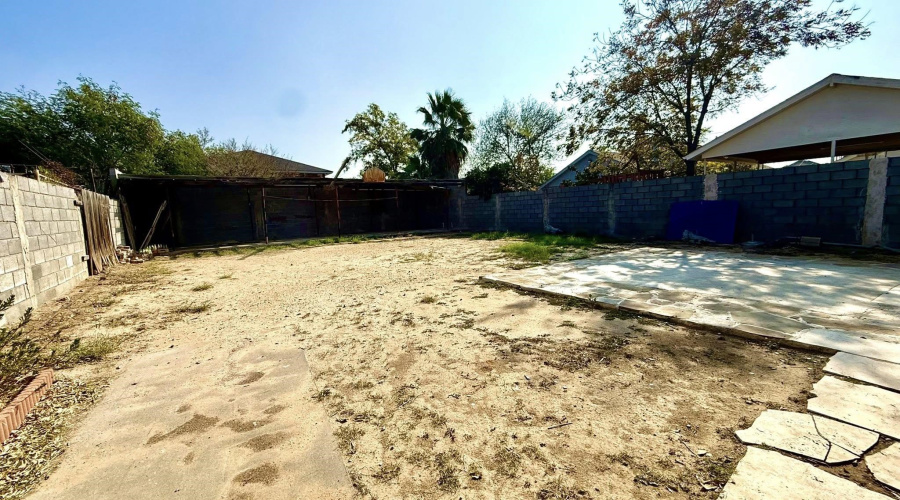 4011 Lexington Ave, Laredo, Texas 78041, 4 Bedrooms Bedrooms, 6 Rooms Rooms,1 BathroomBathrooms,Residential,For Sale,4011 Lexington Ave,20260126