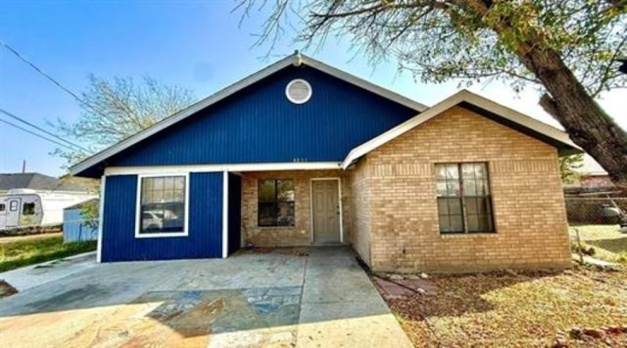 4011 Lexington Ave, Laredo, Texas 78041, 4 Bedrooms Bedrooms, 6 Rooms Rooms,1 BathroomBathrooms,Residential,For Sale,4011 Lexington Ave,20260126