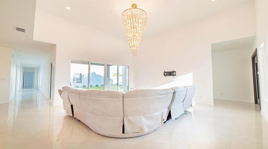 201 Sorella Loop, Laredo, Texas 78045, 3 Bedrooms Bedrooms, 4 Rooms Rooms,2 BathroomsBathrooms,Residential,For Sale,201 Sorella Loop,20260128