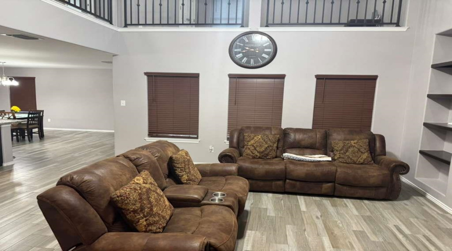 2705 Shetland Dr., Laredo, Texas 78046, 3 Bedrooms Bedrooms, 6 Rooms Rooms,2 BathroomsBathrooms,Residential,For Sale,2705 Shetland Dr.,20260129