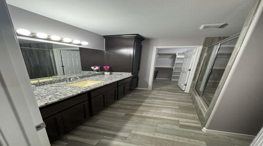 2705 Shetland Dr., Laredo, Texas 78046, 3 Bedrooms Bedrooms, 6 Rooms Rooms,2 BathroomsBathrooms,Residential,For Sale,2705 Shetland Dr.,20260129