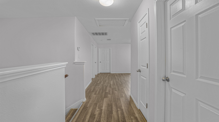 607 Larga Vista Dr, LAREDO, Texas 78043, 5 Bedrooms Bedrooms, 7 Rooms Rooms,3 BathroomsBathrooms,Residential,For Sale,607 Larga Vista Dr,20260130