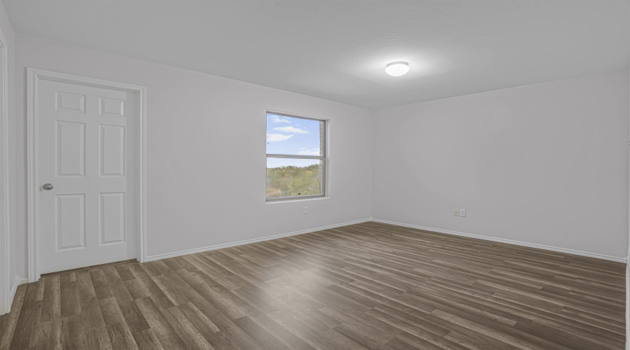 607 Larga Vista Dr, LAREDO, Texas 78043, 5 Bedrooms Bedrooms, 7 Rooms Rooms,3 BathroomsBathrooms,Residential,For Sale,607 Larga Vista Dr,20260130