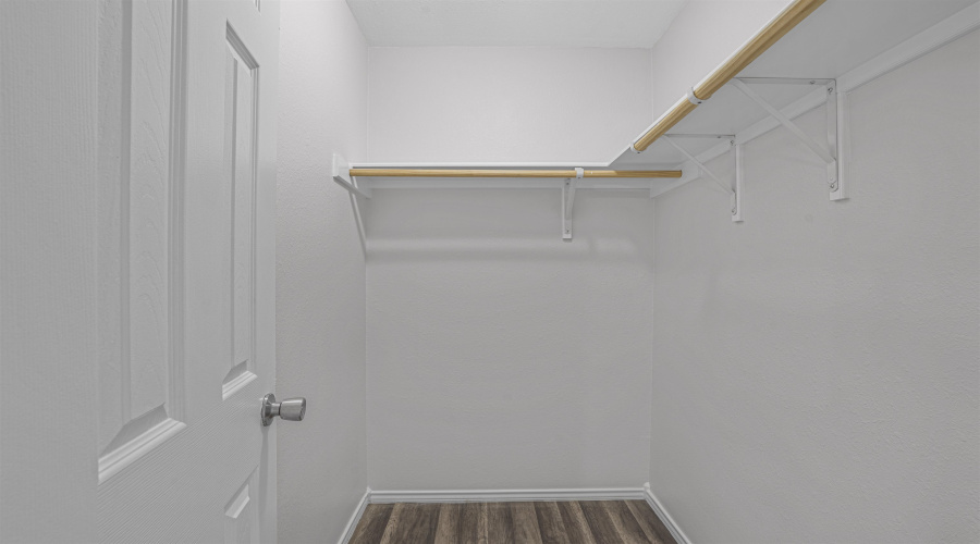 607 Larga Vista Dr, LAREDO, Texas 78043, 5 Bedrooms Bedrooms, 7 Rooms Rooms,3 BathroomsBathrooms,Residential,For Sale,607 Larga Vista Dr,20260130