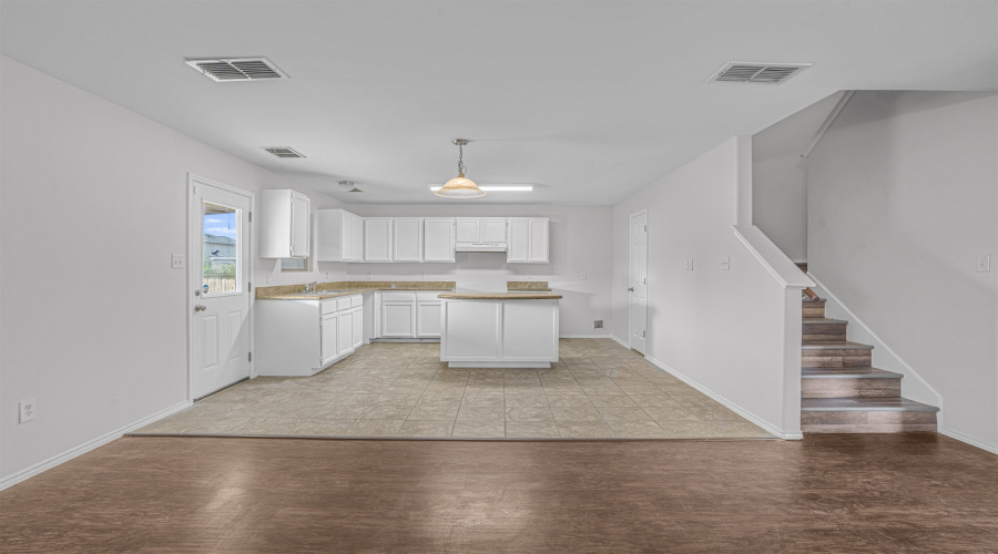 607 Larga Vista Dr, LAREDO, Texas 78043, 5 Bedrooms Bedrooms, 7 Rooms Rooms,3 BathroomsBathrooms,Residential,For Sale,607 Larga Vista Dr,20260130