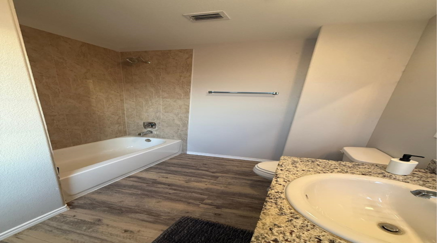 4307 Ainoha Dr., Laredo, Texas 78046-5812, 4 Bedrooms Bedrooms, 7 Rooms Rooms,3 BathroomsBathrooms,Residential,For Sale,4307 Ainoha Dr.,20260134