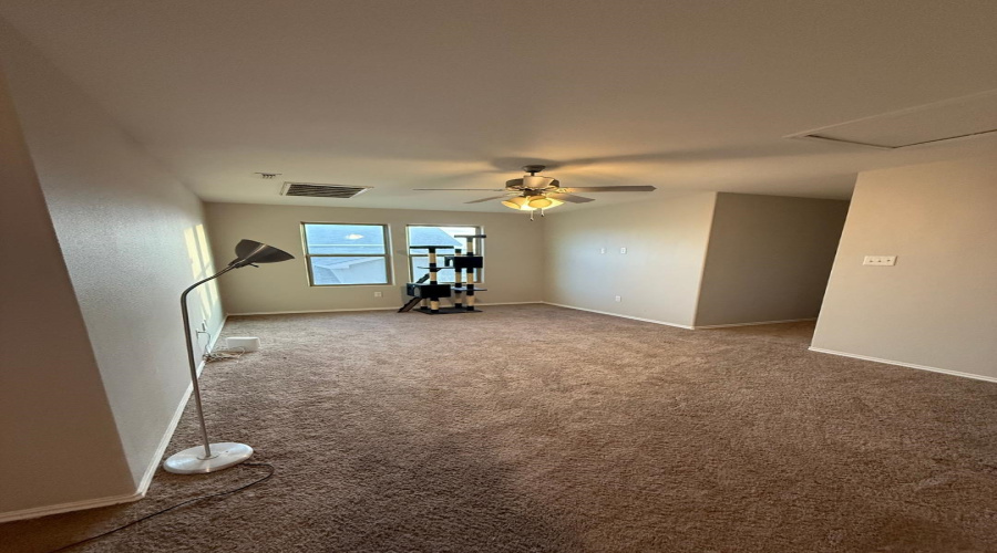 4307 Ainoha Dr., Laredo, Texas 78046-5812, 4 Bedrooms Bedrooms, 7 Rooms Rooms,3 BathroomsBathrooms,Residential,For Sale,4307 Ainoha Dr.,20260134