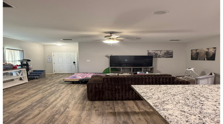 4307 Ainoha Dr., Laredo, Texas 78046-5812, 4 Bedrooms Bedrooms, 7 Rooms Rooms,3 BathroomsBathrooms,Residential,For Sale,4307 Ainoha Dr.,20260134