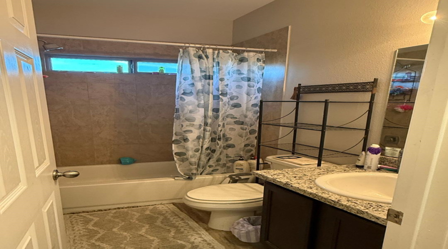 4307 Ainoha Dr., Laredo, Texas 78046-5812, 4 Bedrooms Bedrooms, 7 Rooms Rooms,3 BathroomsBathrooms,Residential,For Sale,4307 Ainoha Dr.,20260134