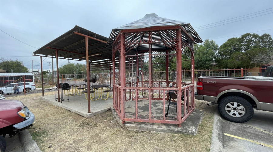 3801 Salinas Ave, Laredo, Texas 78041, 1 Bedroom Bedrooms, 3 Rooms Rooms,1 BathroomBathrooms,Residential,For Rent,3801 Salinas Ave,20260135