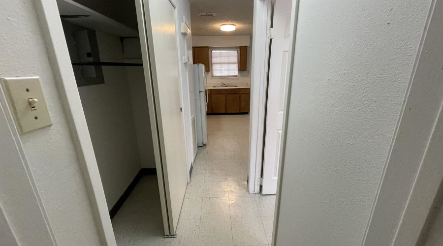 3801 Salinas Ave, Laredo, Texas 78041, 1 Bedroom Bedrooms, 3 Rooms Rooms,1 BathroomBathrooms,Residential,For Rent,3801 Salinas Ave,20260135