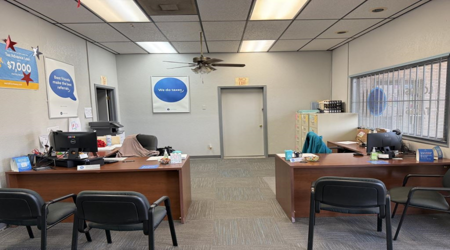 509 N US Highway 83, Zapata, Texas 78046, 1 Room Rooms,1 BathroomBathrooms,Commercial retail/office,For Sale,509 N US Highway 83,20260142