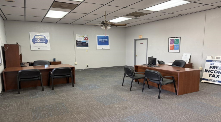 509 N US Highway 83, Zapata, Texas 78046, 1 Room Rooms,1 BathroomBathrooms,Commercial retail/office,For Sale,509 N US Highway 83,20260142