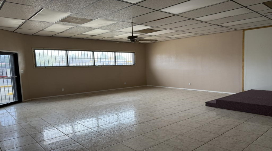 509 N US Highway 83, Zapata, Texas 78046, 1 Room Rooms,1 BathroomBathrooms,Commercial retail/office,For Sale,509 N US Highway 83,20260142