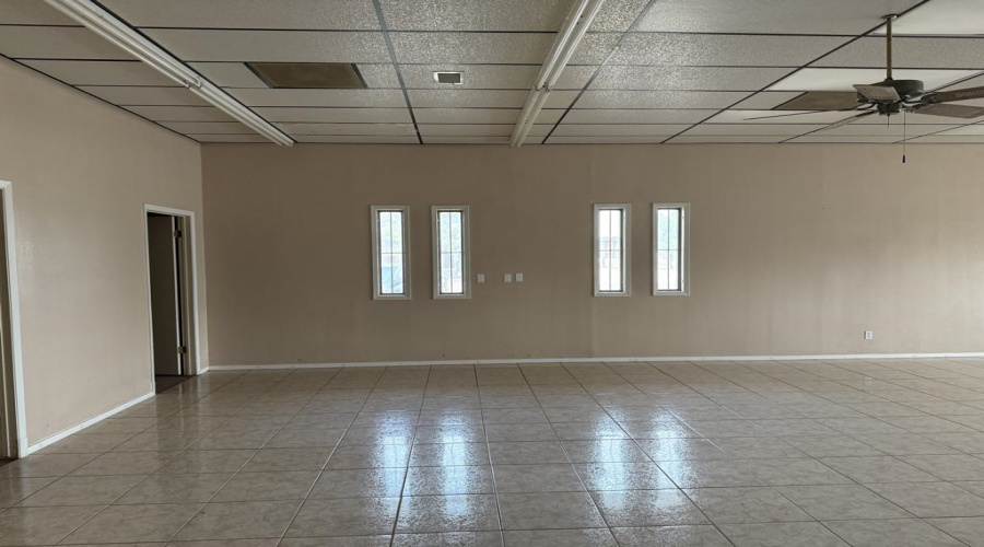 509 N US Highway 83, Zapata, Texas 78046, 1 Room Rooms,1 BathroomBathrooms,Commercial retail/office,For Sale,509 N US Highway 83,20260142
