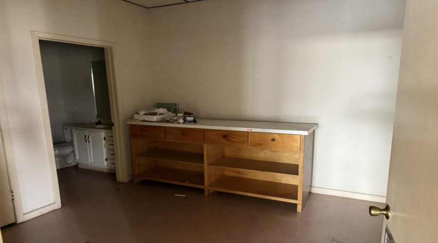 509 N US Highway 83, Zapata, Texas 78046, 1 Room Rooms,1 BathroomBathrooms,Commercial retail/office,For Sale,509 N US Highway 83,20260142