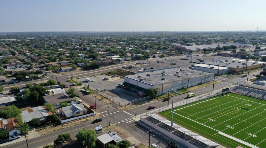 201 E Clark Blvd, Laredo, Texas 78040, 1 Room Rooms,2 BathroomsBathrooms,Commercial retail/office,For Rent,201 E Clark Blvd,20260144