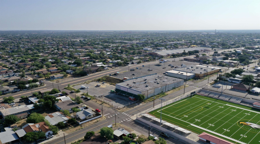 201 E Clark Blvd, Laredo, Texas 78040, 1 Room Rooms,2 BathroomsBathrooms,Commercial retail/office,For Rent,201 E Clark Blvd,20260144