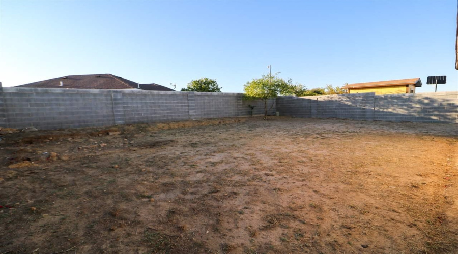 3804 Sunflower Ave, Laredo, Texas 78046, 3 Bedrooms Bedrooms, 5 Rooms Rooms,2 BathroomsBathrooms,Residential,For Rent,3804 Sunflower Ave,20260138