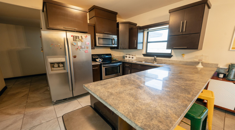 642 Sam Bratton Dr., Laredo, Texas 78046, 3 Bedrooms Bedrooms, 5 Rooms Rooms,2 BathroomsBathrooms,Residential,For Sale,642 Sam Bratton Dr.,20260140