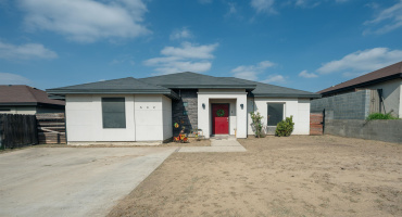 642 Sam Bratton Dr., Laredo, Texas 78046, 3 Bedrooms Bedrooms, 5 Rooms Rooms,2 BathroomsBathrooms,Residential,For Sale,642 Sam Bratton Dr.,20260140
