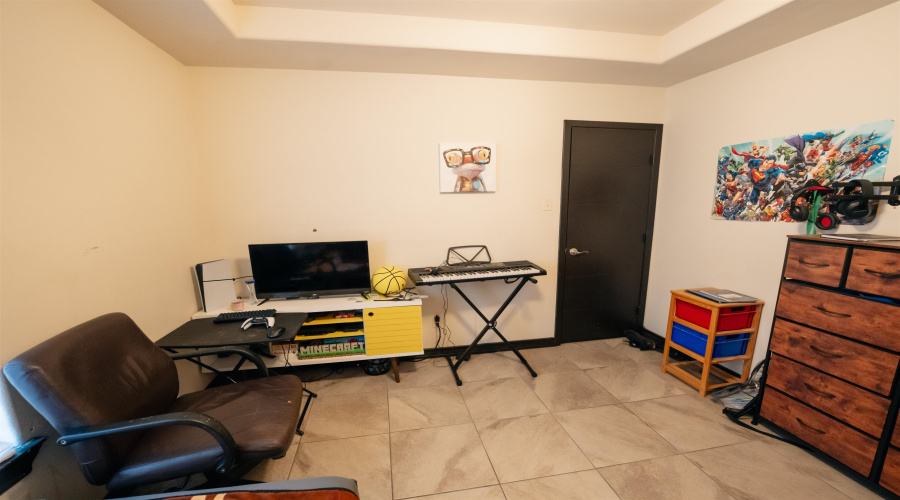 642 Sam Bratton Dr., Laredo, Texas 78046, 3 Bedrooms Bedrooms, 5 Rooms Rooms,2 BathroomsBathrooms,Residential,For Sale,642 Sam Bratton Dr.,20260140