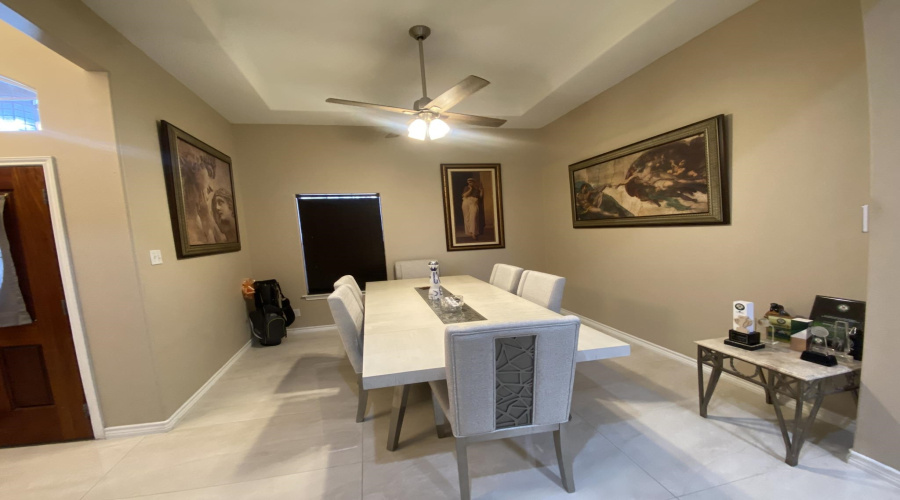 2415 Sutton Ct, LAREDO, Texas 78045, 3 Bedrooms Bedrooms, 5 Rooms Rooms,2 BathroomsBathrooms,Residential,For Sale,2415 Sutton Ct,20260145