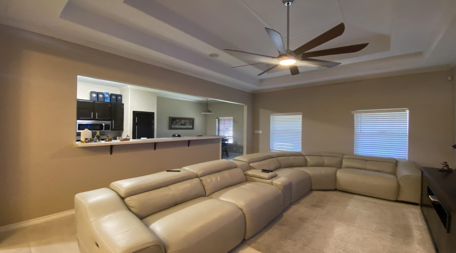 2415 Sutton Ct, LAREDO, Texas 78045, 3 Bedrooms Bedrooms, 5 Rooms Rooms,2 BathroomsBathrooms,Residential,For Sale,2415 Sutton Ct,20260145